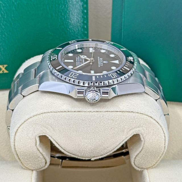 Rolex Submariner 124060 Image 2